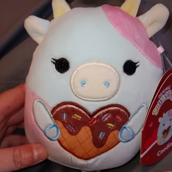 Squishmallows Caedia the Cow 5” ❤️Valentine ❤️ 2024 Release Htf - Picture 1 of 4